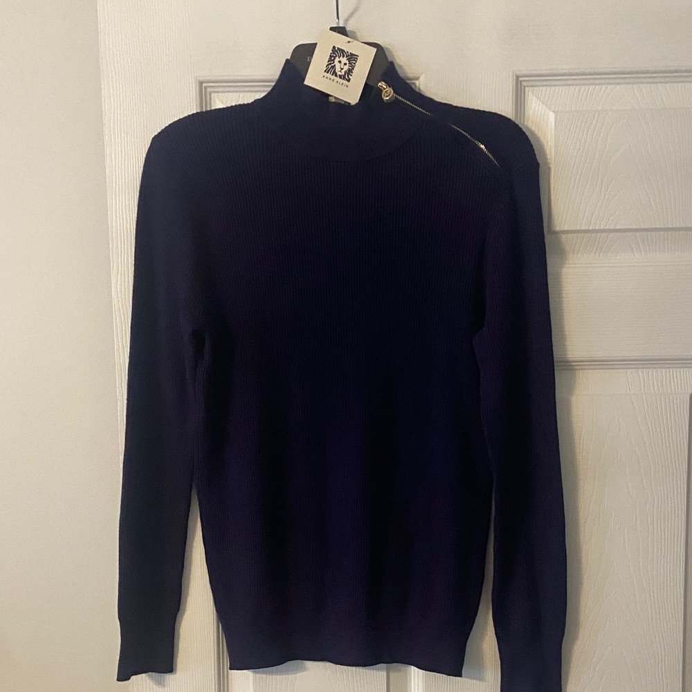 Anne Klein  Dark Blue Turtleneck Sweater size M brand new with tag length 26”